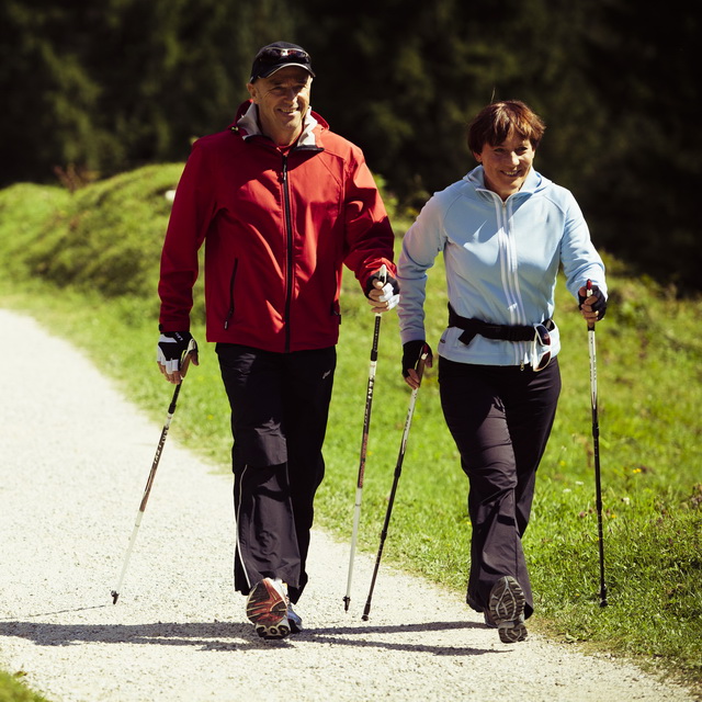 DATA | fota_na_stranky | LEKI_Nordic_Walking_seniori_m.jpg